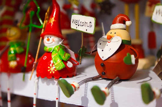 Conversation Tips for Surviving the Holidays Conversation Tips for Surviving the Holidays