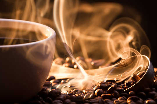 Caffeine Myths: Understanding Hydration and Diuretics
