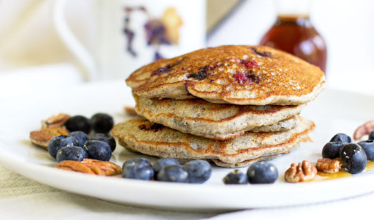 Discover the Power of Sprouted Wheat Flour: 10 Reasons to Choose this Nutrient-Rich Alternative spouted blueberry pancakes 6 3